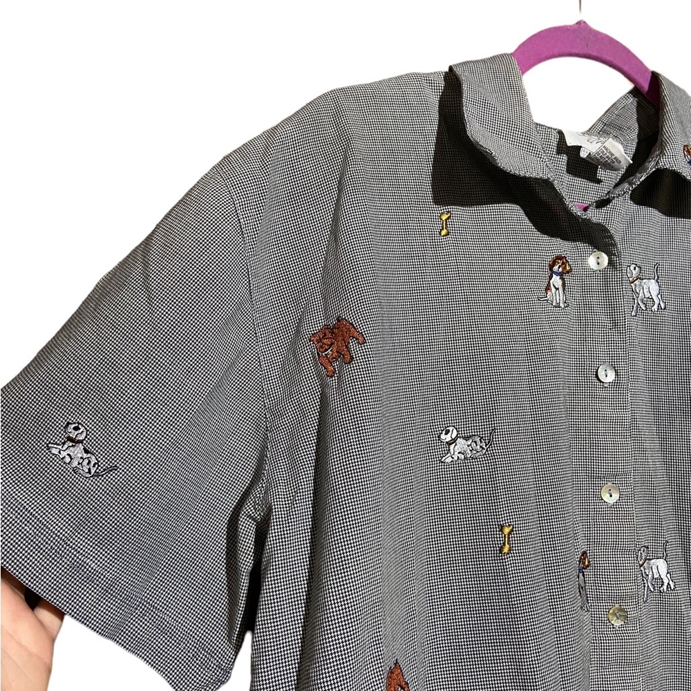 !!SOLD!!Vintage Embroidered Dog Button Up Shirt Womens 2X - Picture 6 of 9